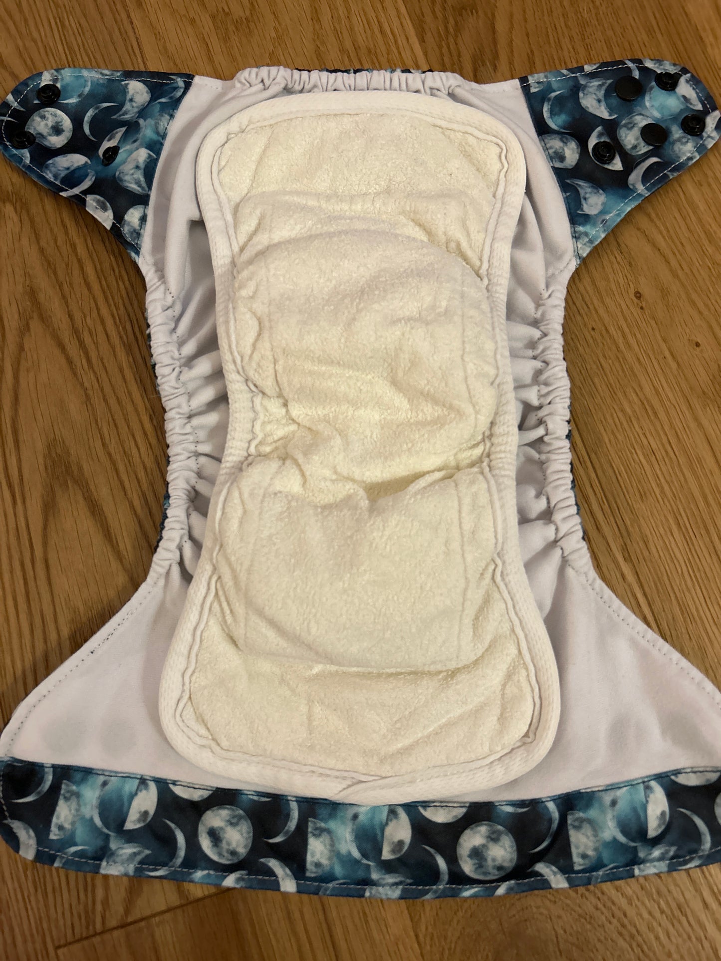 Bear Bott all in two nappy (084)