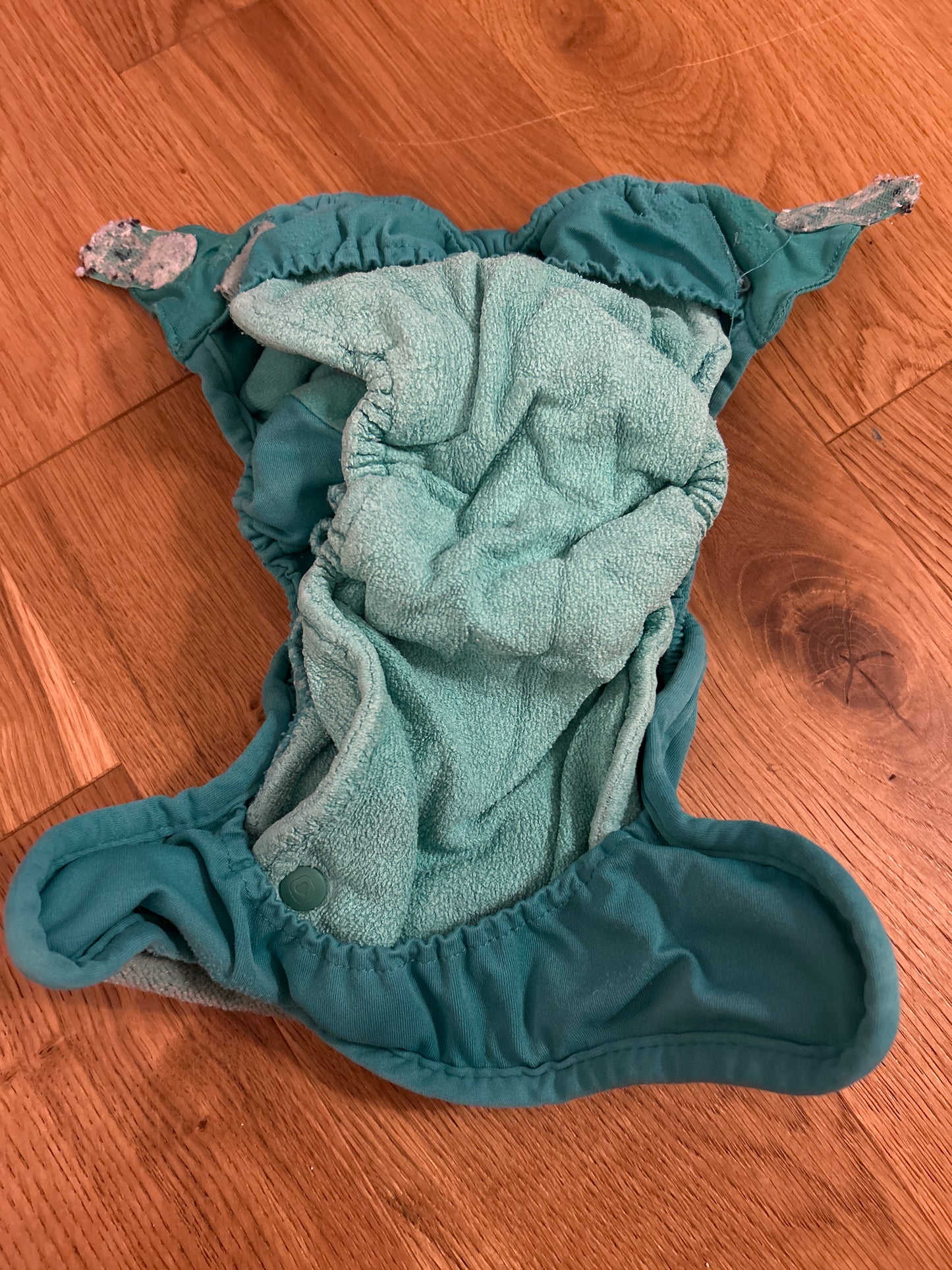 Close parent pop in all in two green (028)