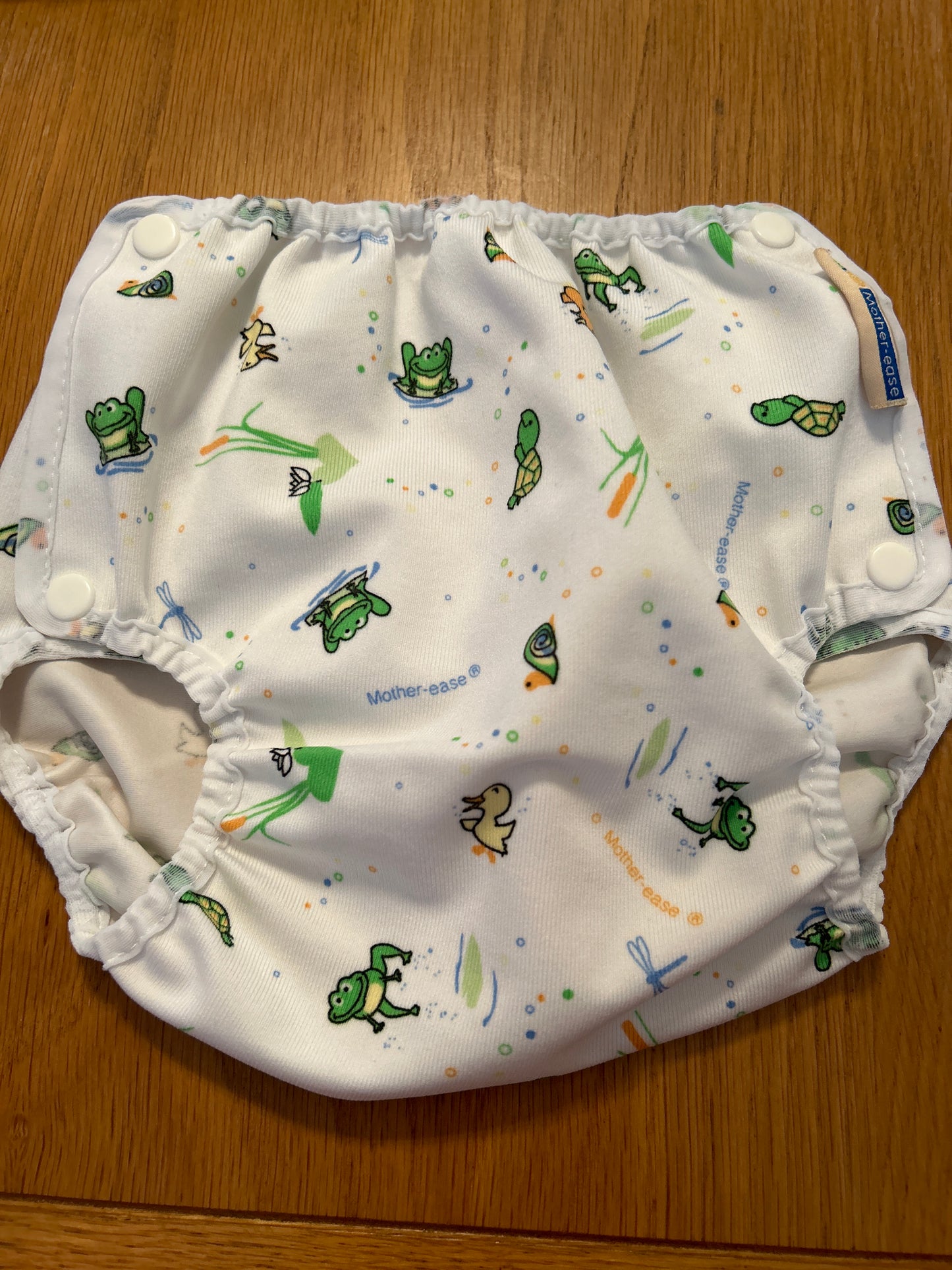 Motherease airflow large nappy wrap (077)