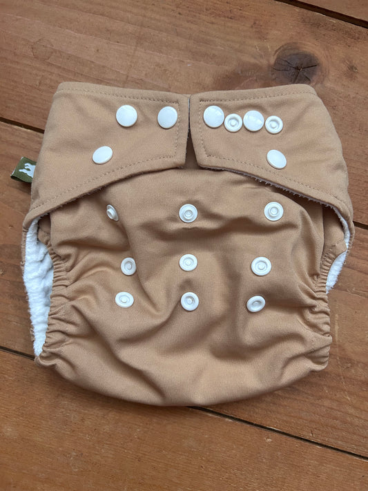 Little Lamb birth to potty one size pocket nappy like new (095)