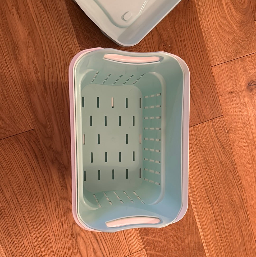 Strucket bucket for cloth sanitary protection (CSP)