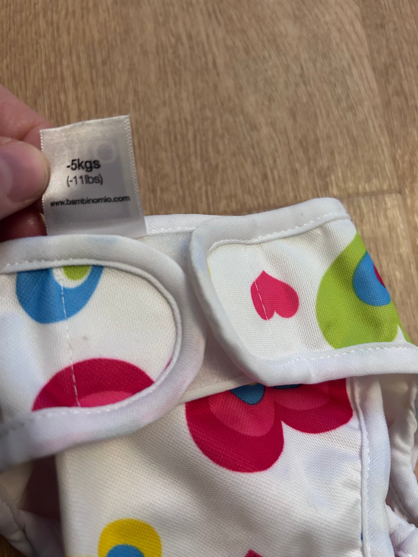 Bambino Mio newborn wrap - like new (099)
