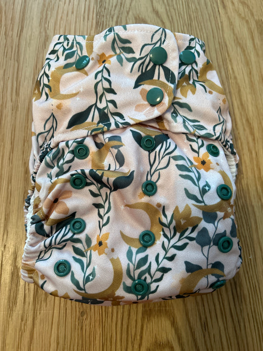 Lighthouse Company all in one nappy like new (060)