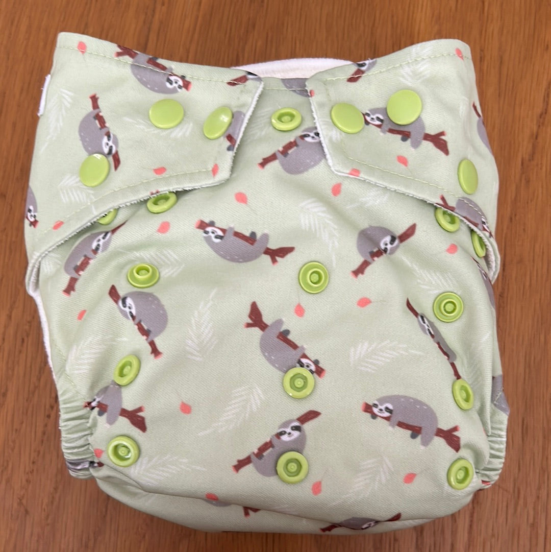 Baba and Boo green sloth pocket nappy with one brand new insert (041)