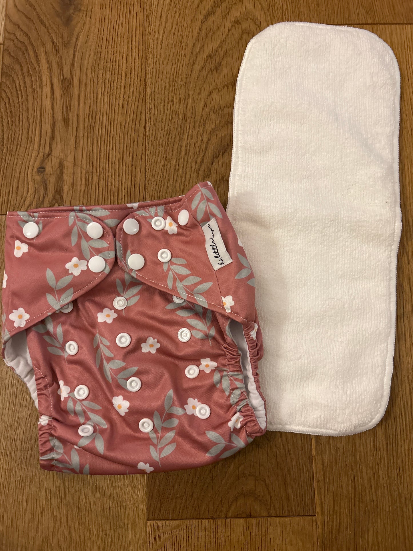 His little love pocket nappy. (Unbranded; #100)