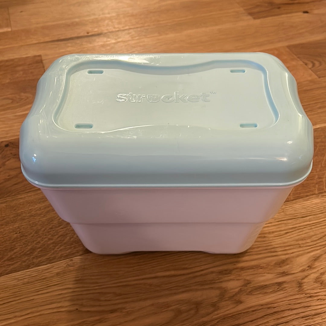 Strucket bucket for cloth sanitary protection (CSP)