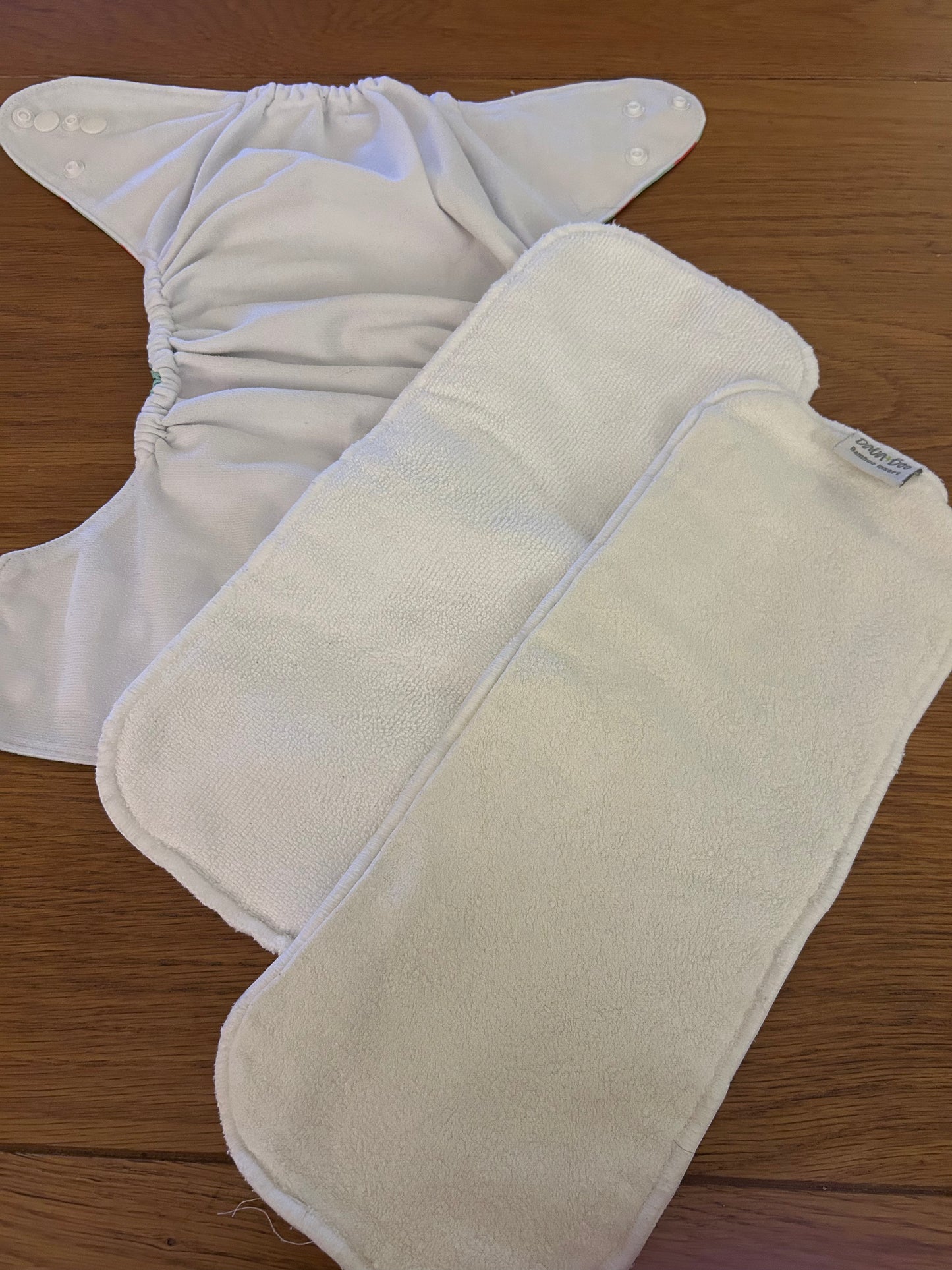 Alva baby pocket nappy with 2 inserts (003)
