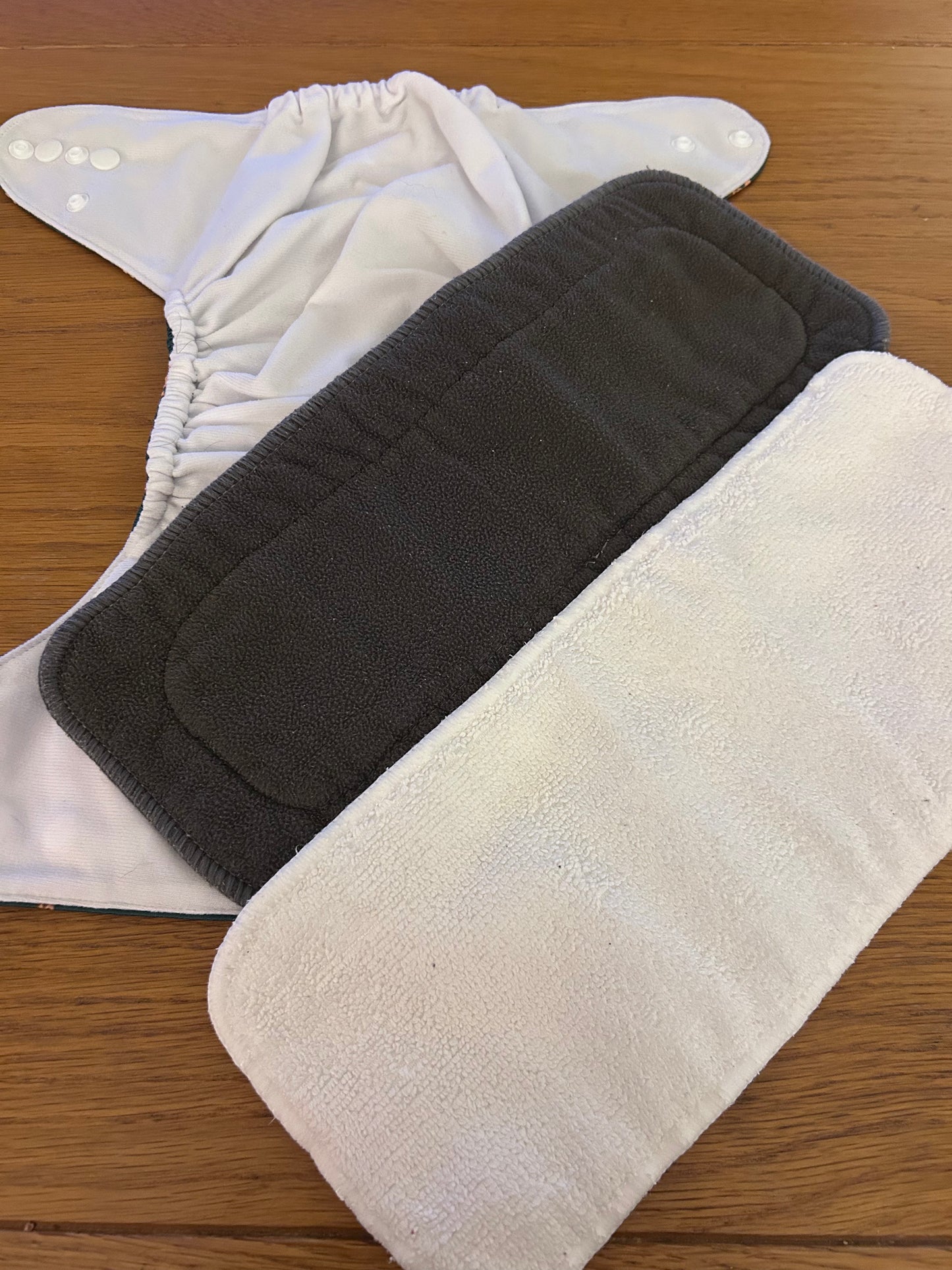Alva baby pocket nappy with 2 inserts (003)