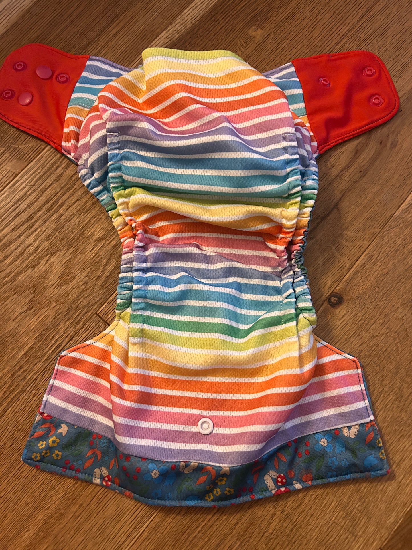 Little LoveBum - Popper and Pocket Sherwood nappy (003)