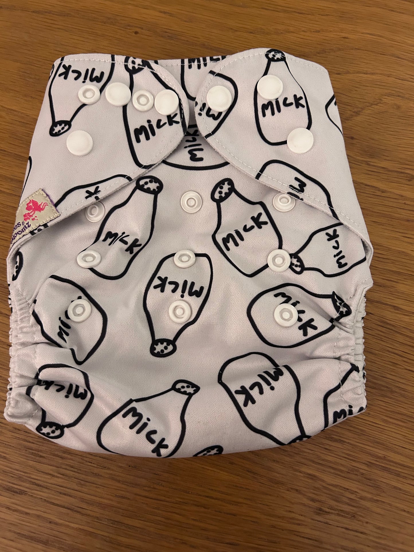 Littles and Bloomz pocket nappy (090)