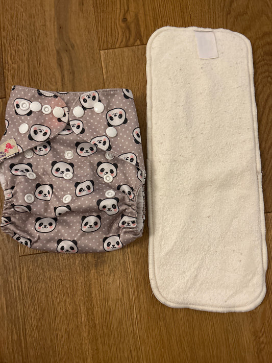 Littles and Bloomz pocket nappy (101)