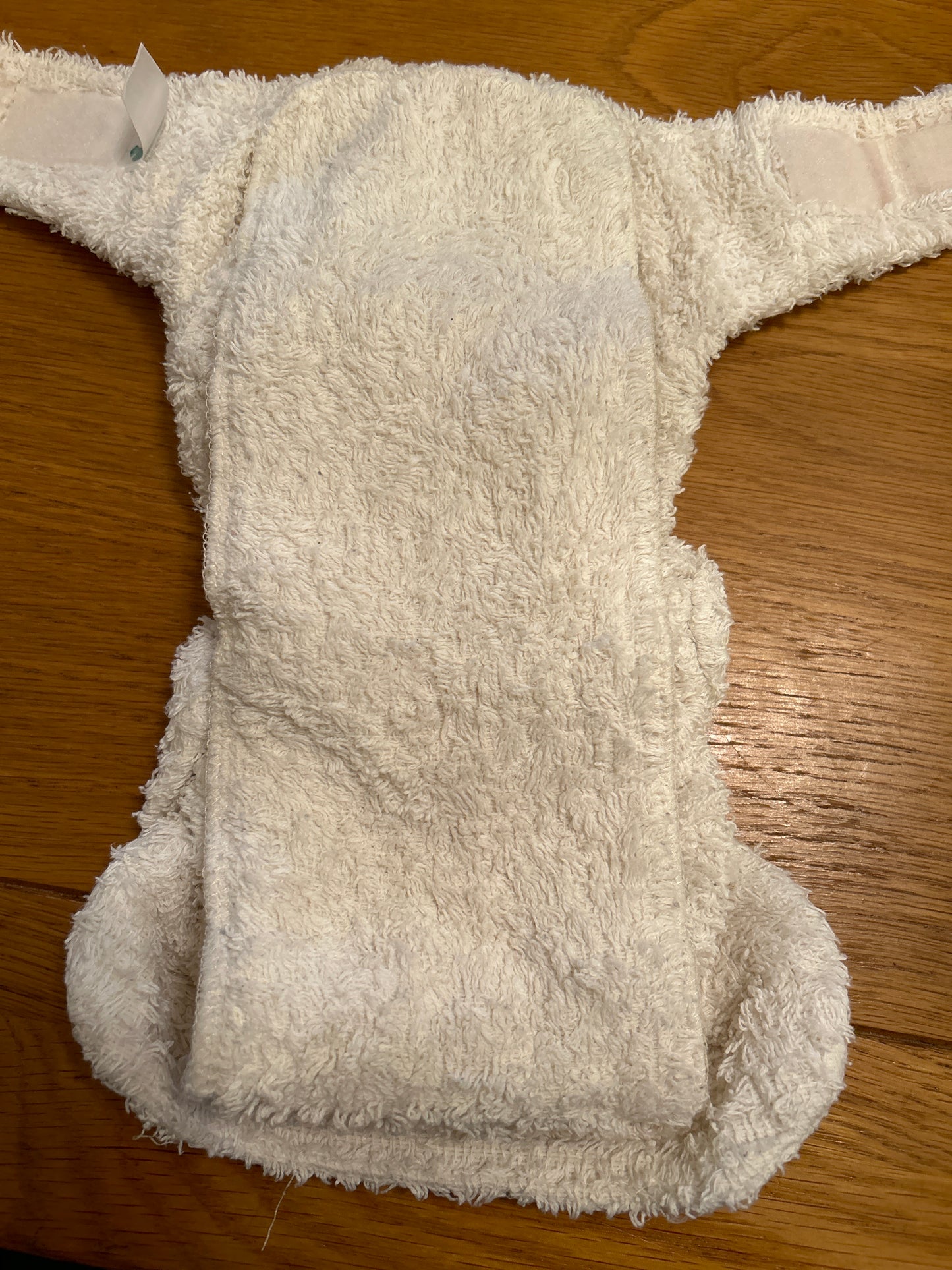 Little Lamb cotton size two fitted nappy (003)