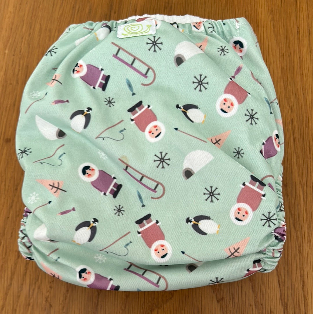 Baba and Boo green pocket nappy with one brand new insert (041)