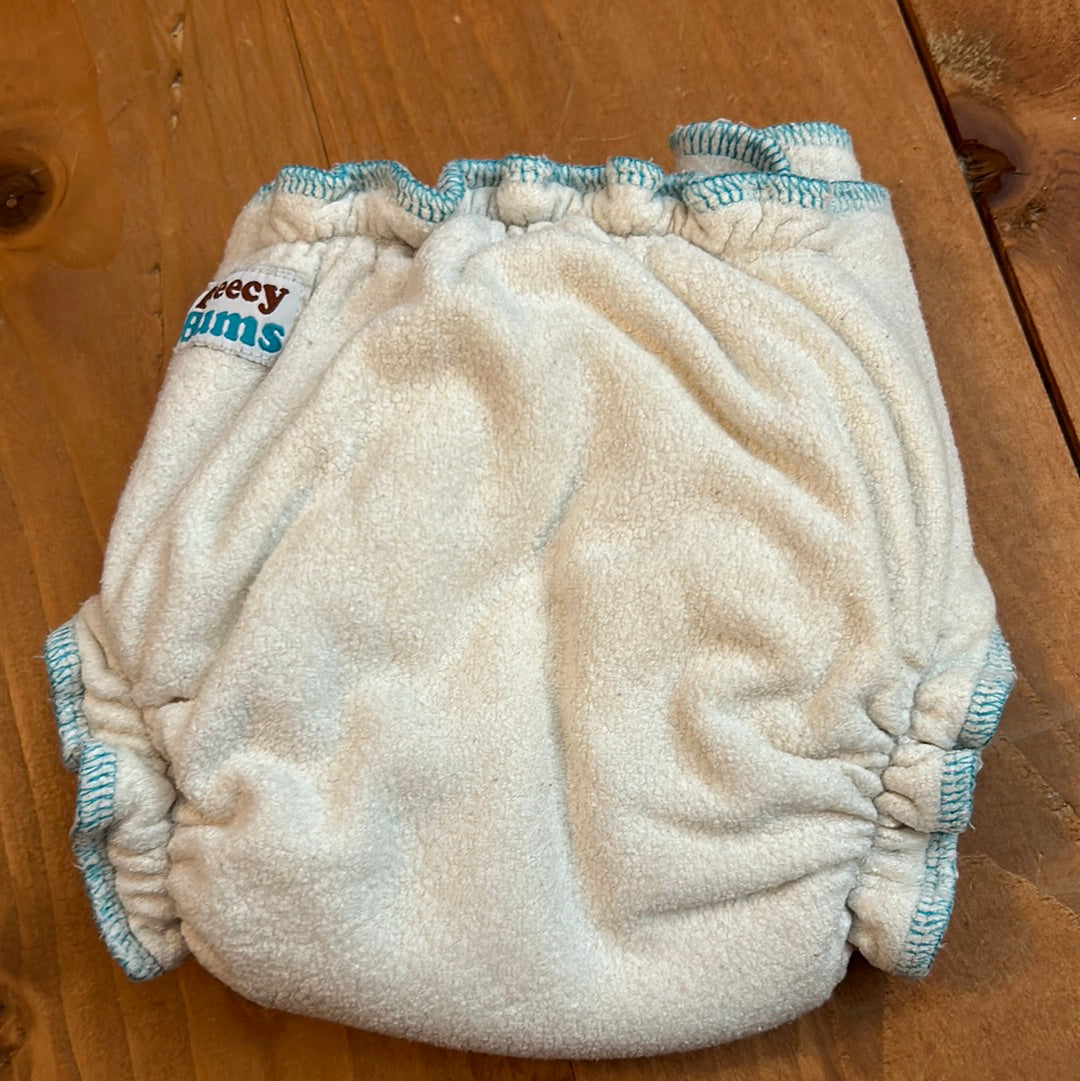 Fleecy Bums fitted nappy (043)