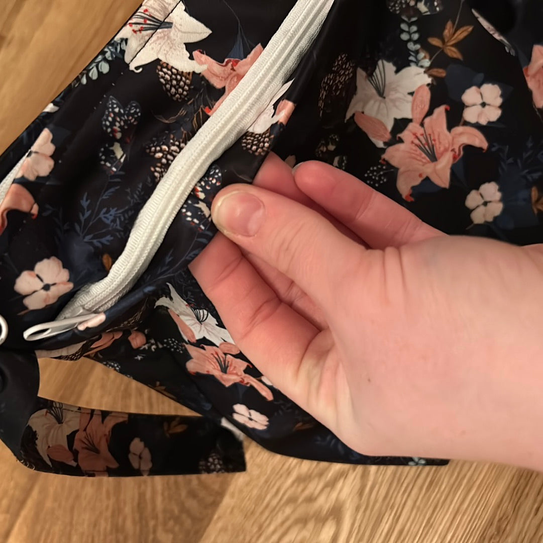 Bear Bott reusable nappy pram bag (accessories; 003)