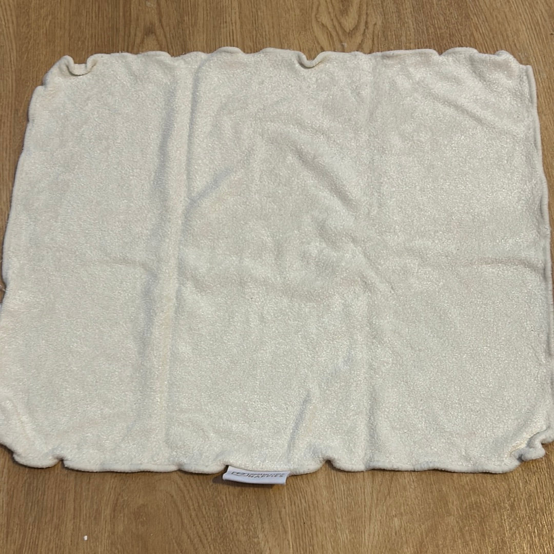 Modern Cloth Nappies trifold insert (could be used with a flat/preflat) (031)