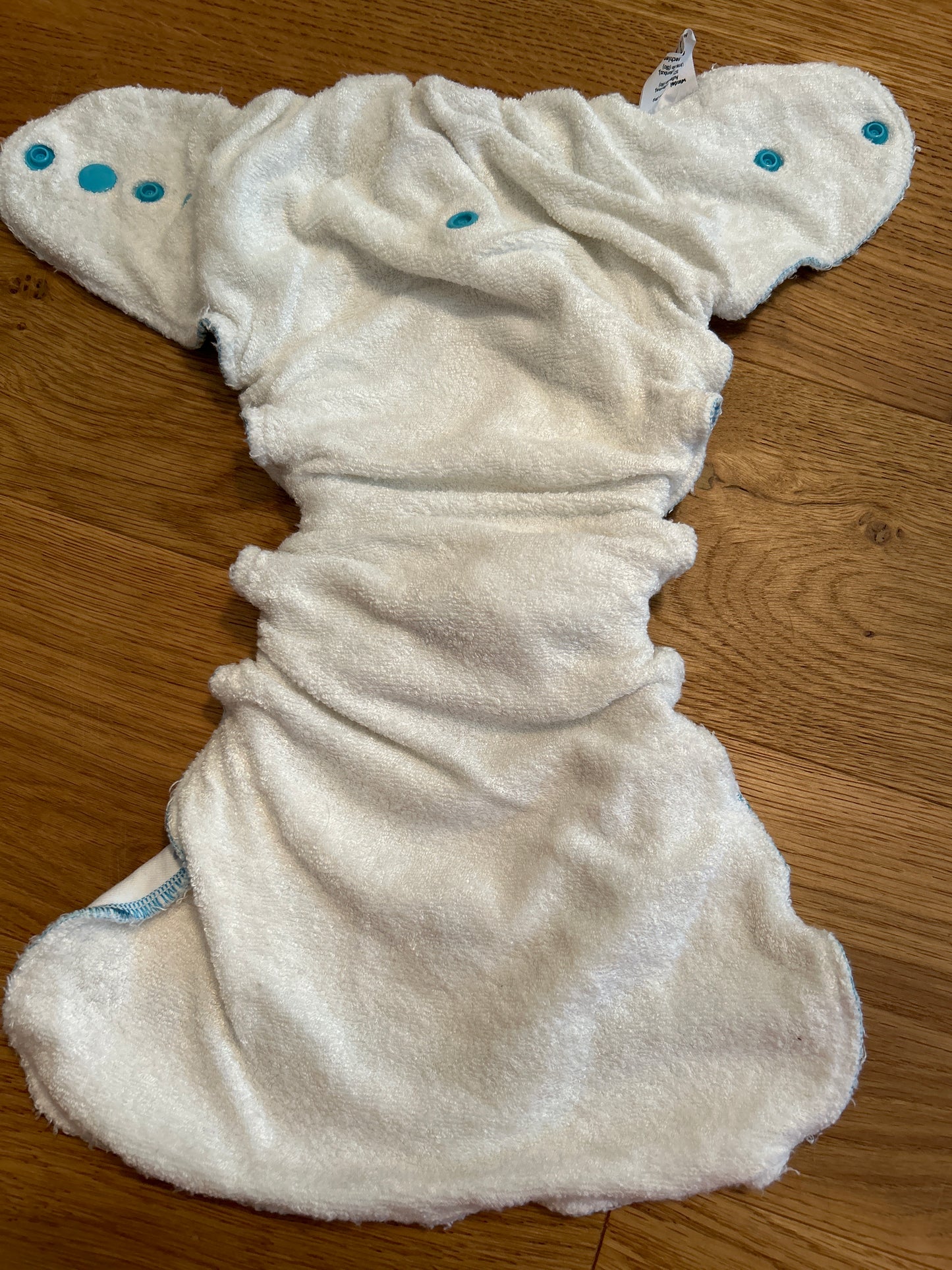Petit Lulu fluffy organic fitted nappy - like new (066)