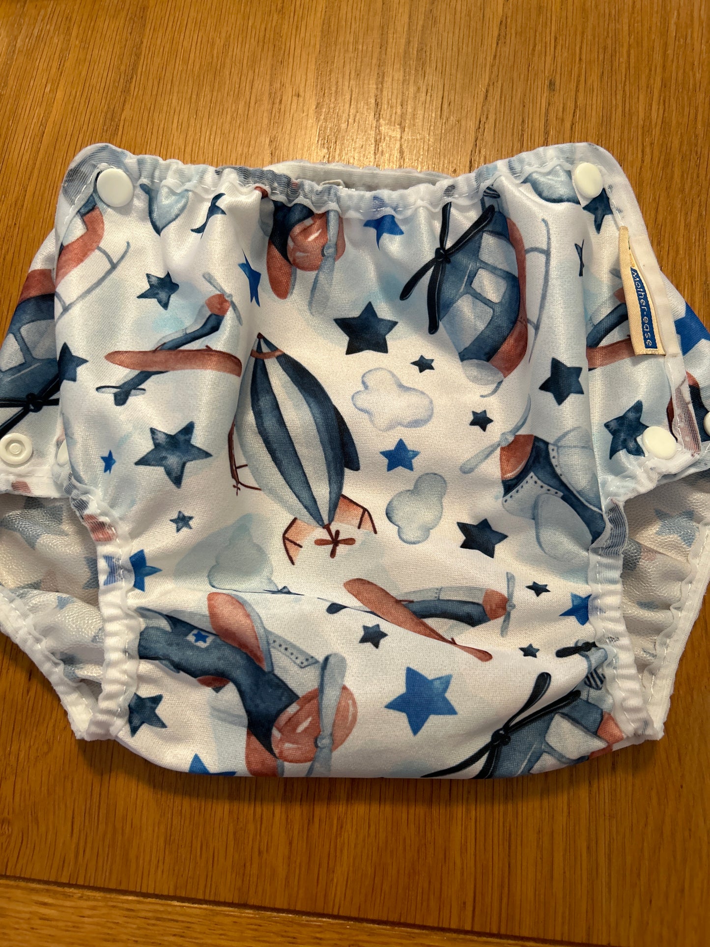 Motherease airflow large nappy wrap (077)
