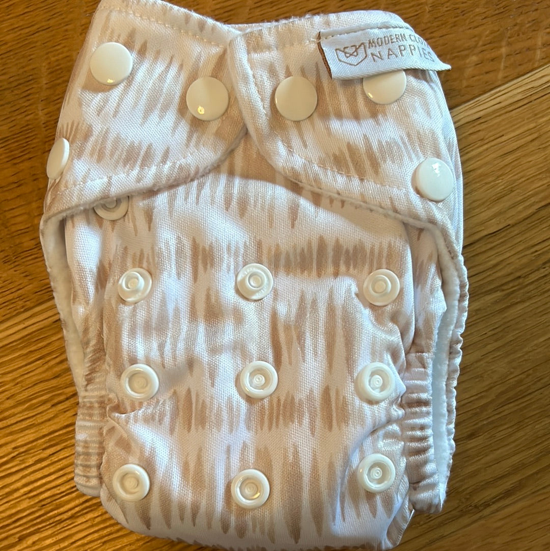 Modern cloth nappies newborn all in one nappy (036)