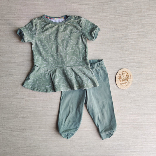 EUC Safari t shirt and capri leggings age 2. Fox & Bobbin Preloved cloth friendly clothing