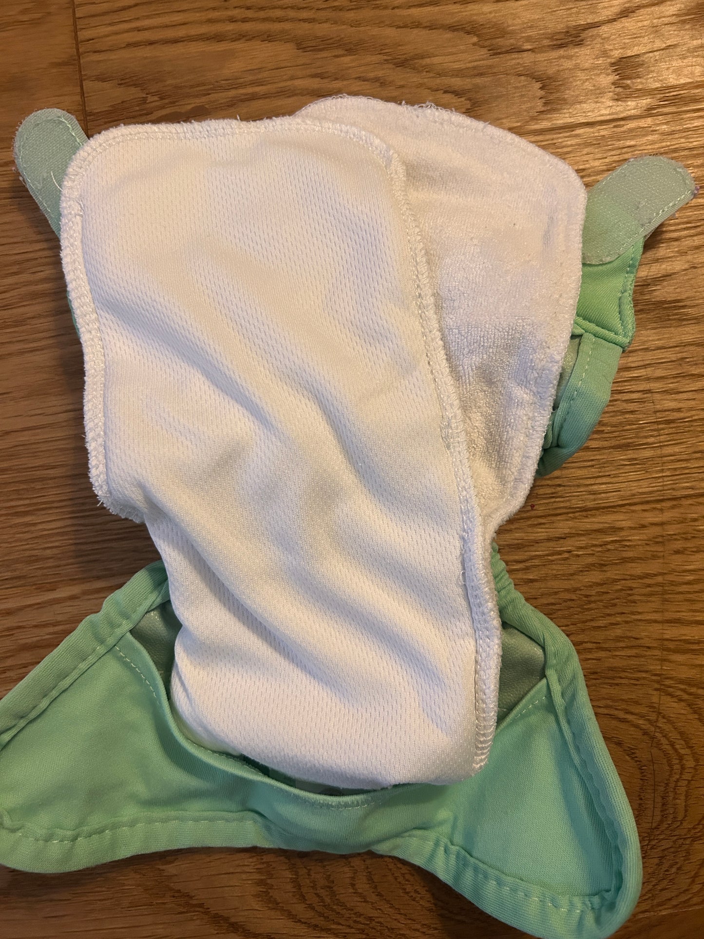 Close pop in newborn all in two nappy (003)