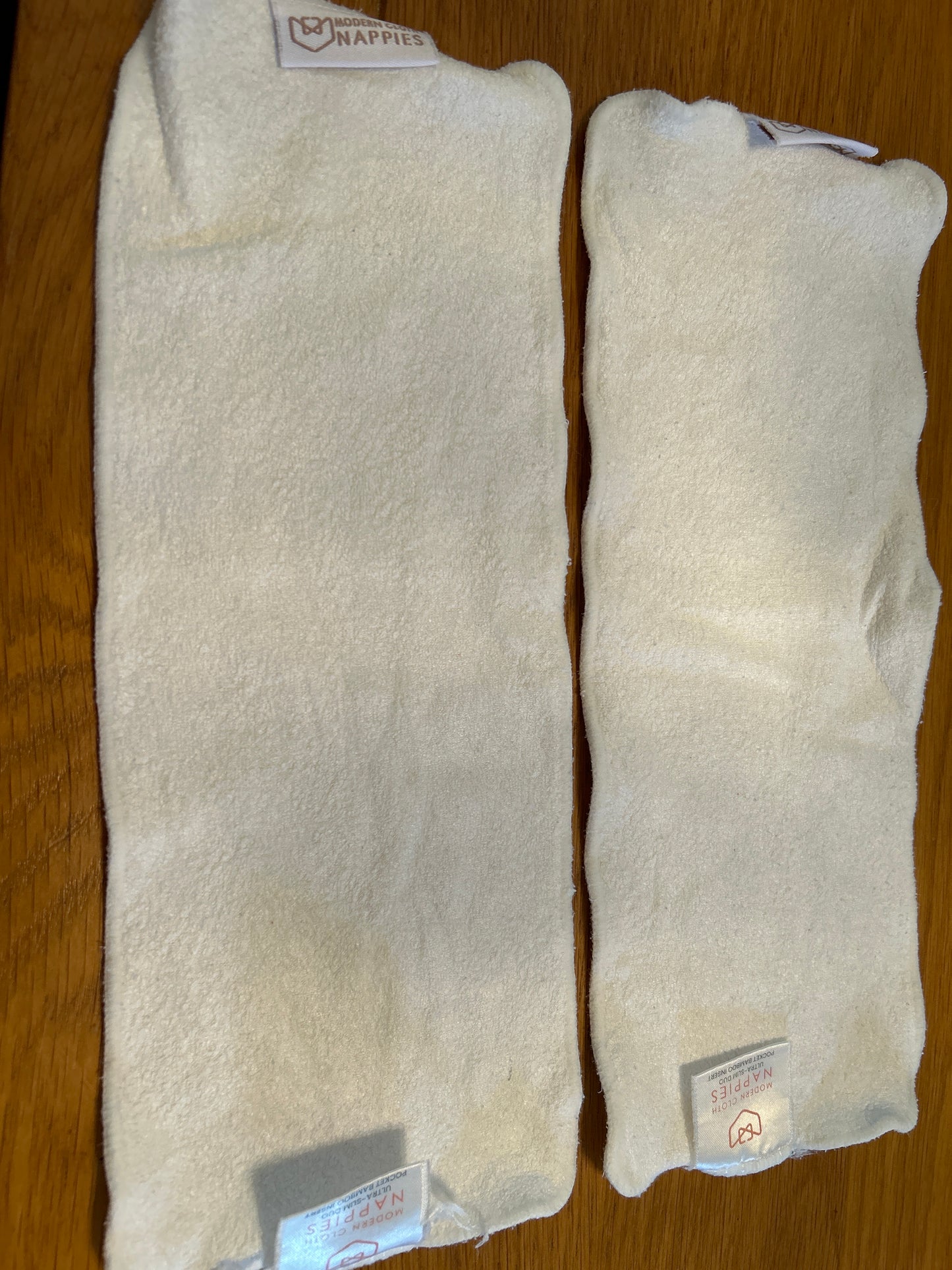 Modern cloth nappies pocket nappy with two original slim inserts (059)