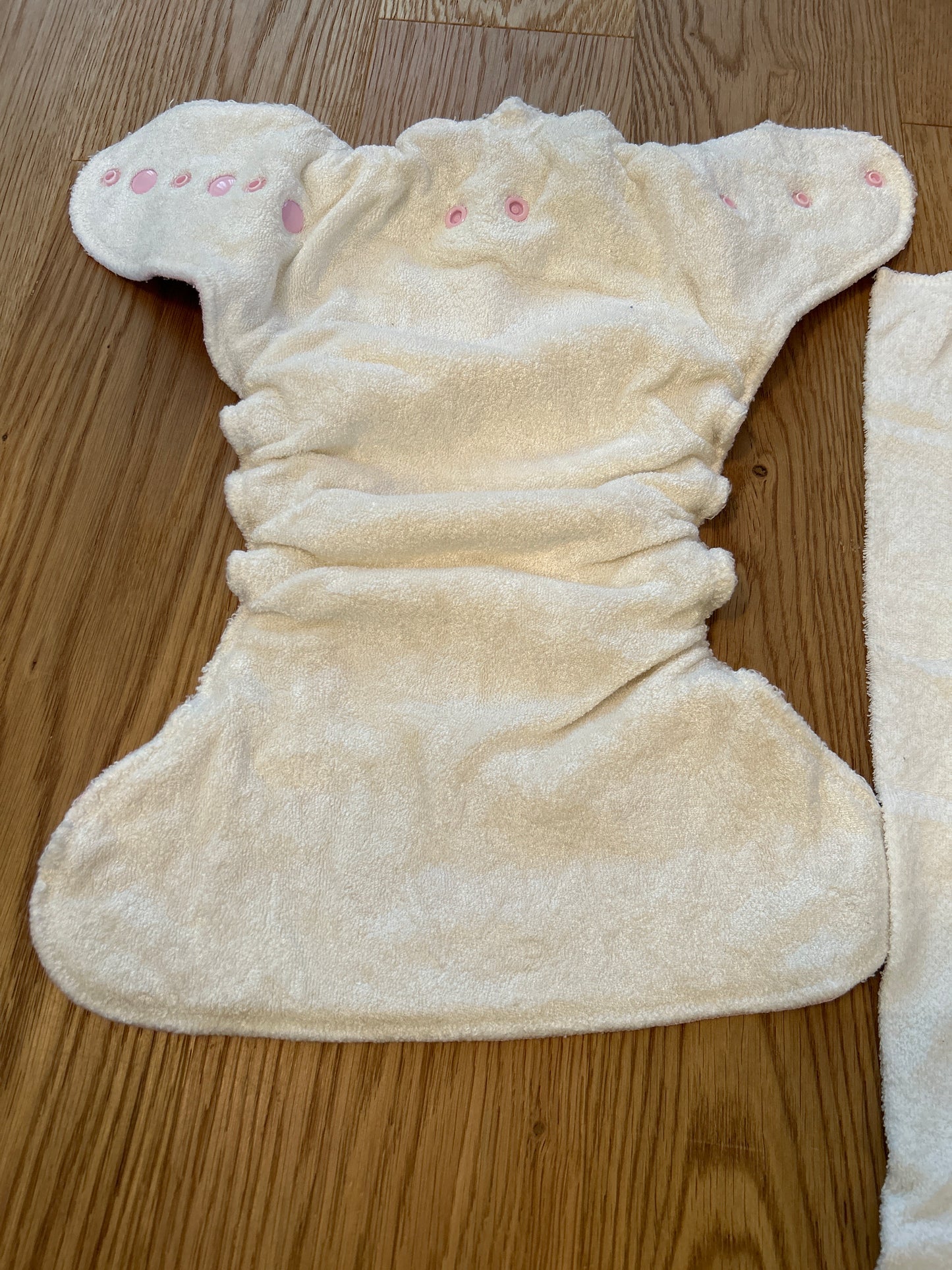 Anavy XL Toddler Fitted nappy - like new  (junior; 060)