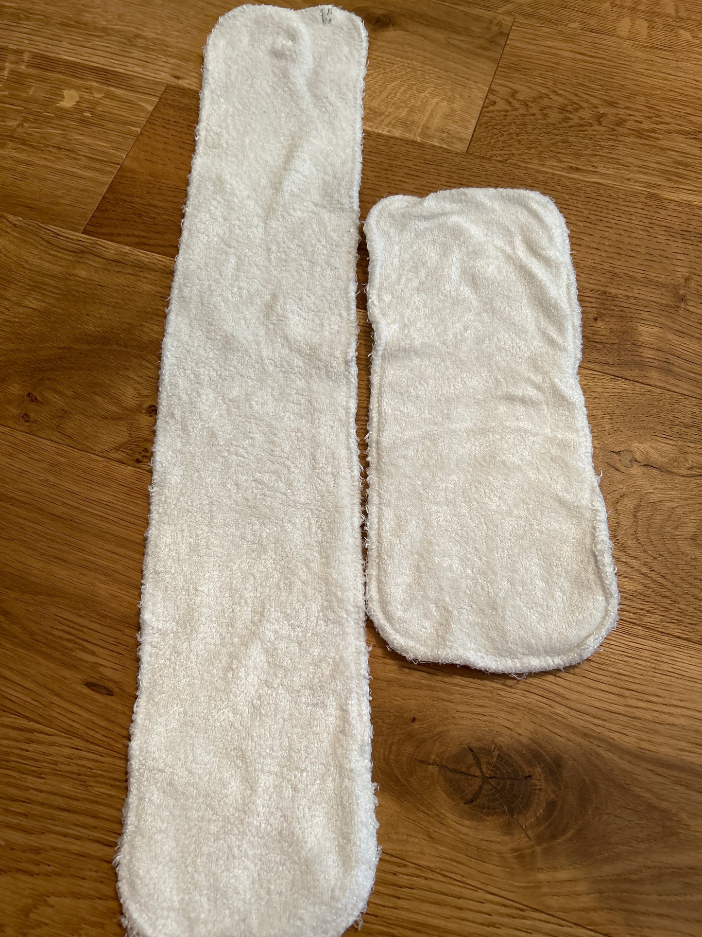 Petit Lulu fluffy organic fitted nappy - like new (066)