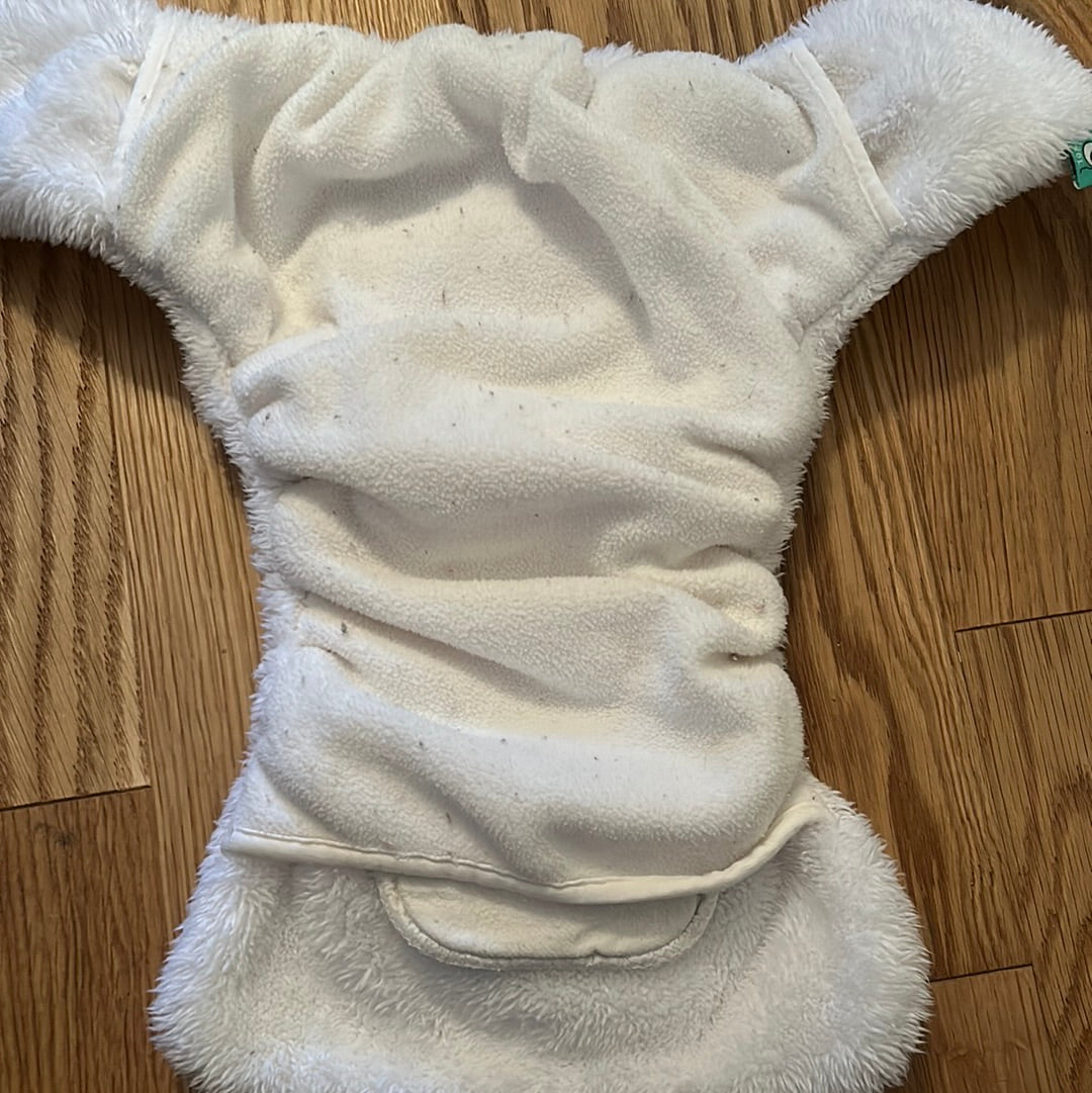 Totsbots fitted fluffle size 2 nappy (030)