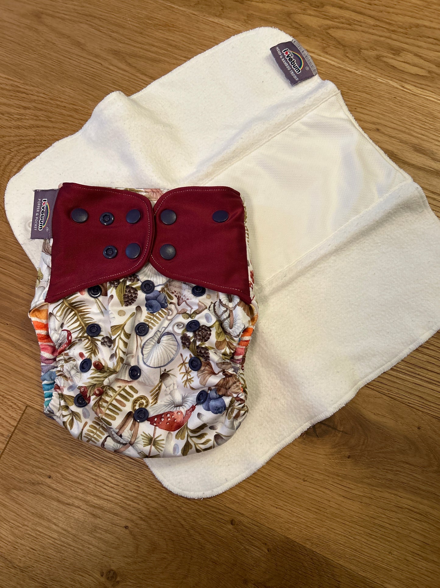 Little LoveBum - Popper and Pocket new print nappy (059)