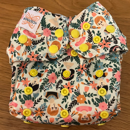 Monarch flora familia print All in two nappy / AI2 (032)