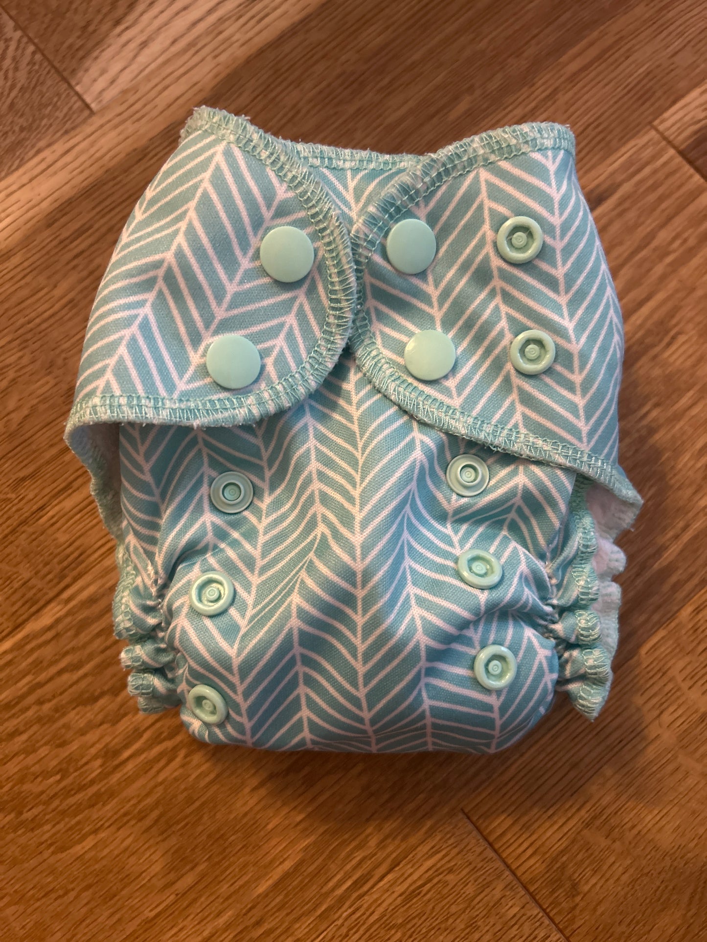 Little Lovebum newborn nappy (003)