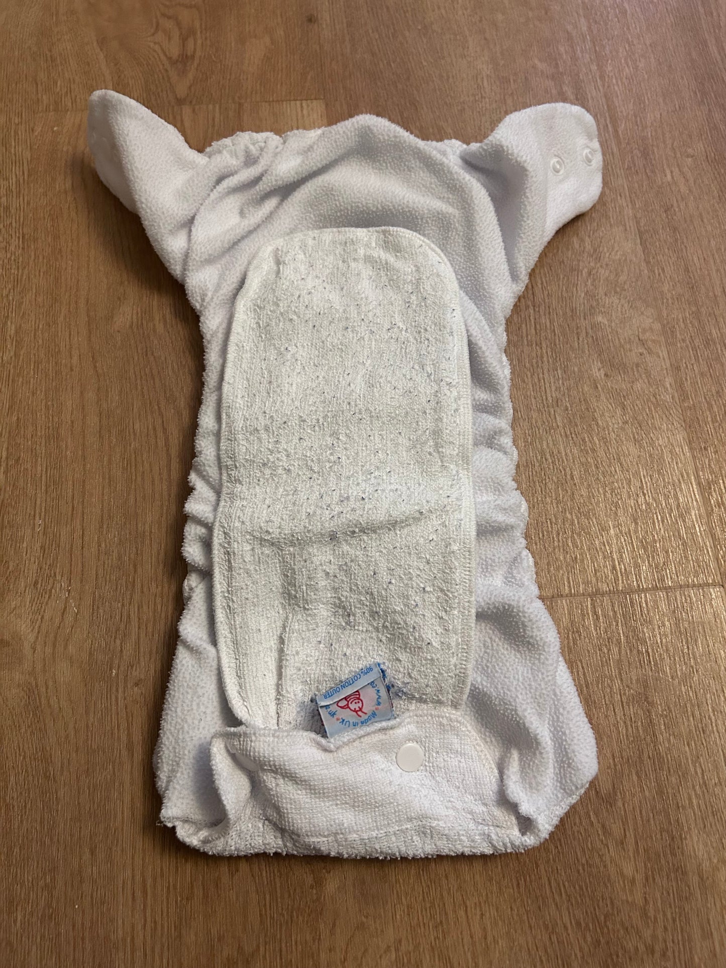 Easy Peasy Bumble - Fitted Nappy (099)