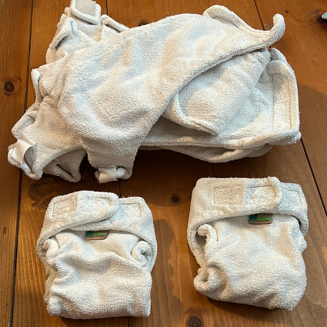 Bundle of 12 Little Lamb fitted nappy size 1 / newborn - poor elastic (046)