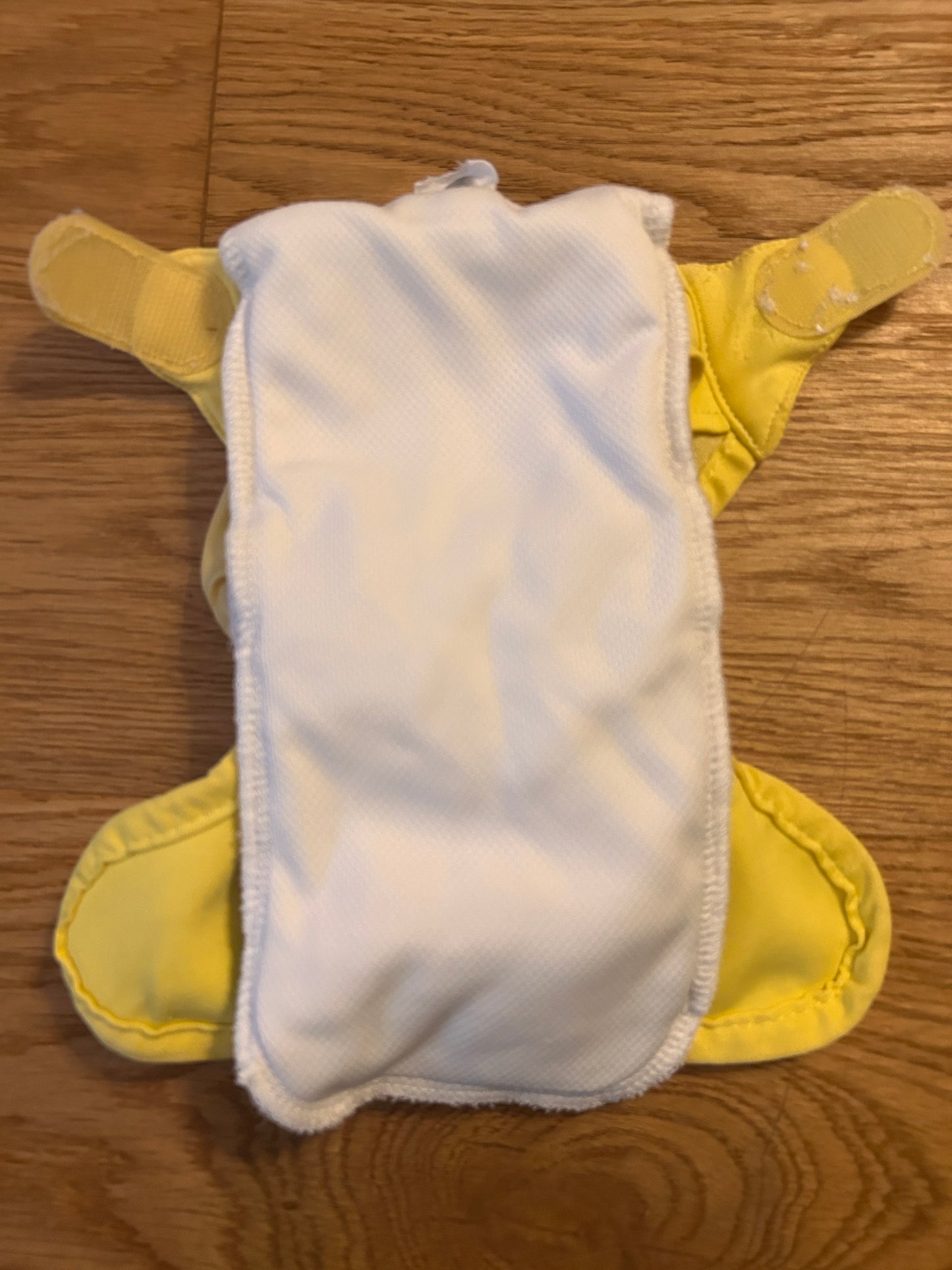 Close pop in newborn all in two nappy (003)