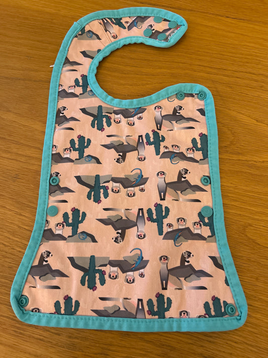 Close Parent Bib (accessories; 003)