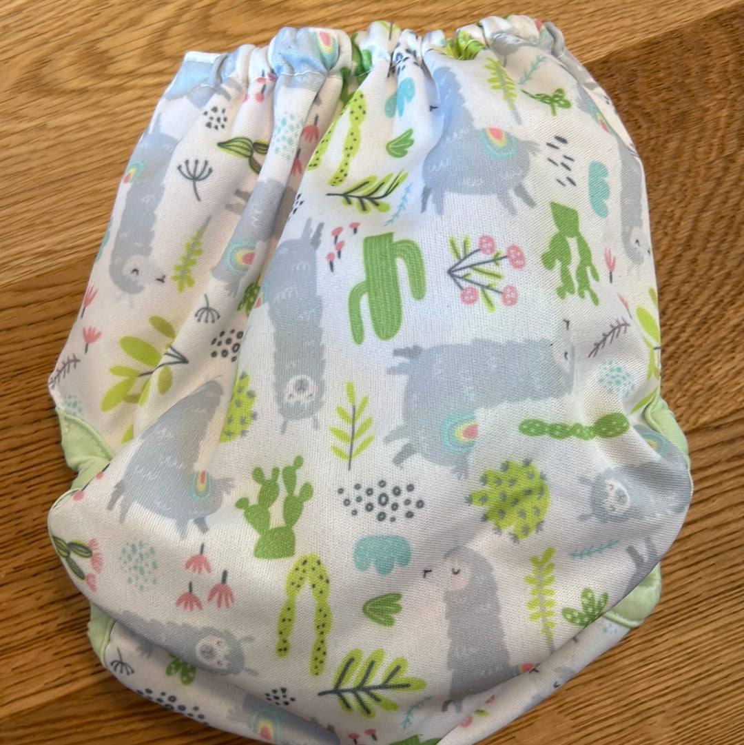 Blueberry capri one size nappy wrap (003)