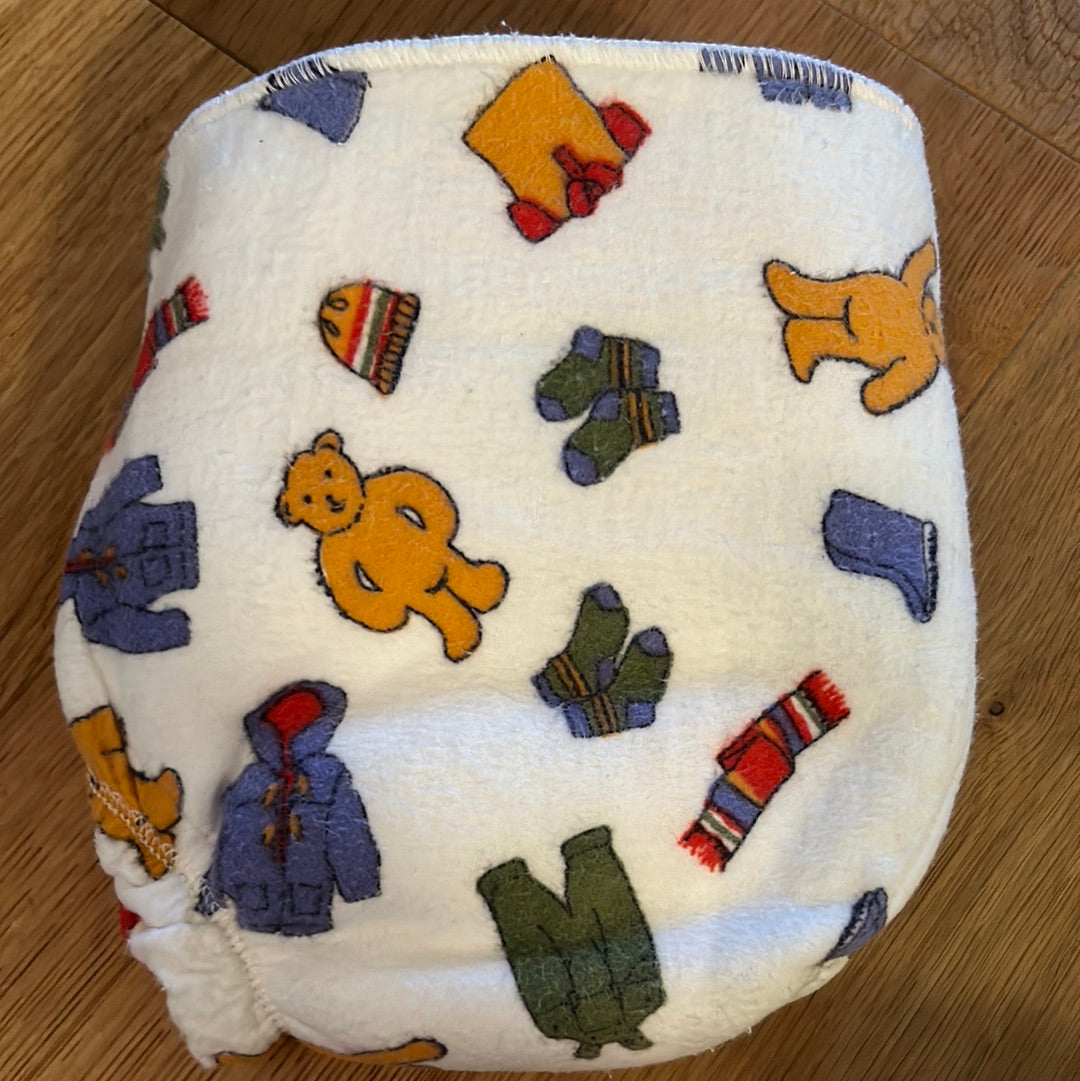 Kushies fitted nappy 10-22lbs (039)