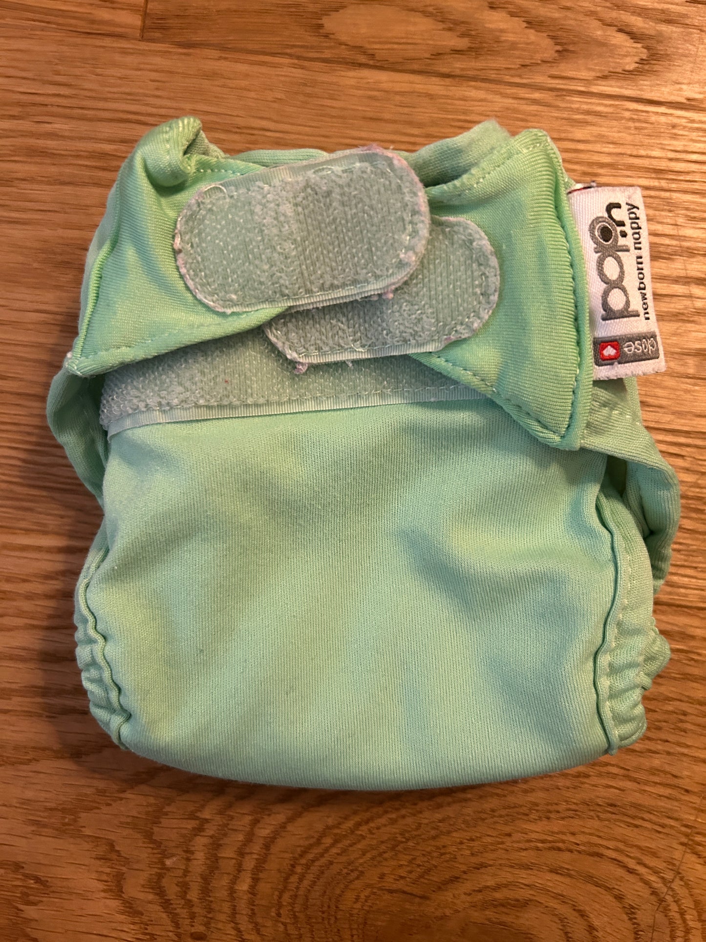 Close pop in newborn all in two nappy (003)