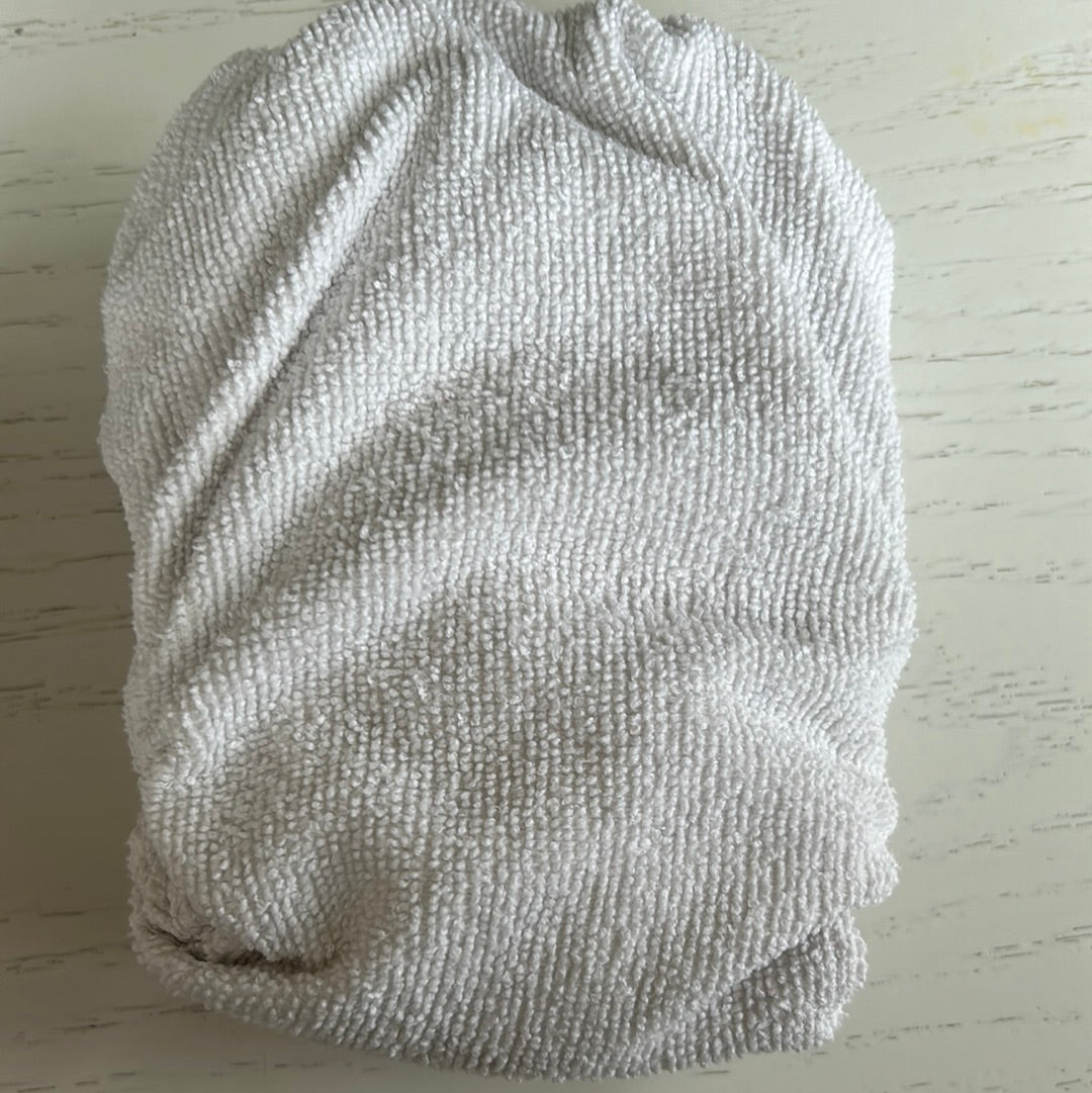 Little Lamb bamboo size two fitted nappy (049)