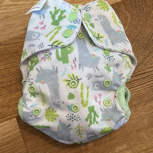 Blueberry capri one size nappy wrap (003)