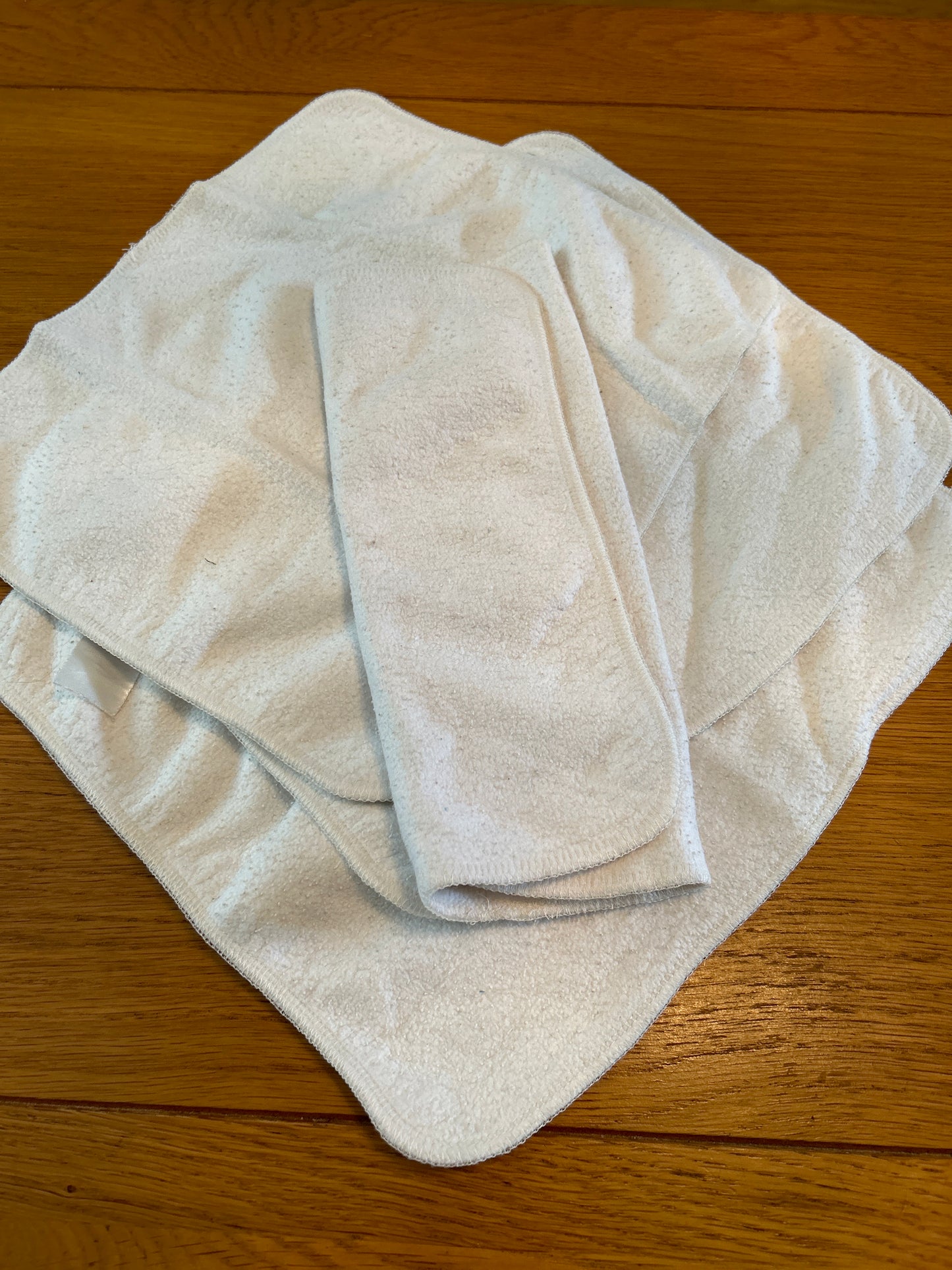 Little Lamb flat / trifold nappy size two bundle (063)