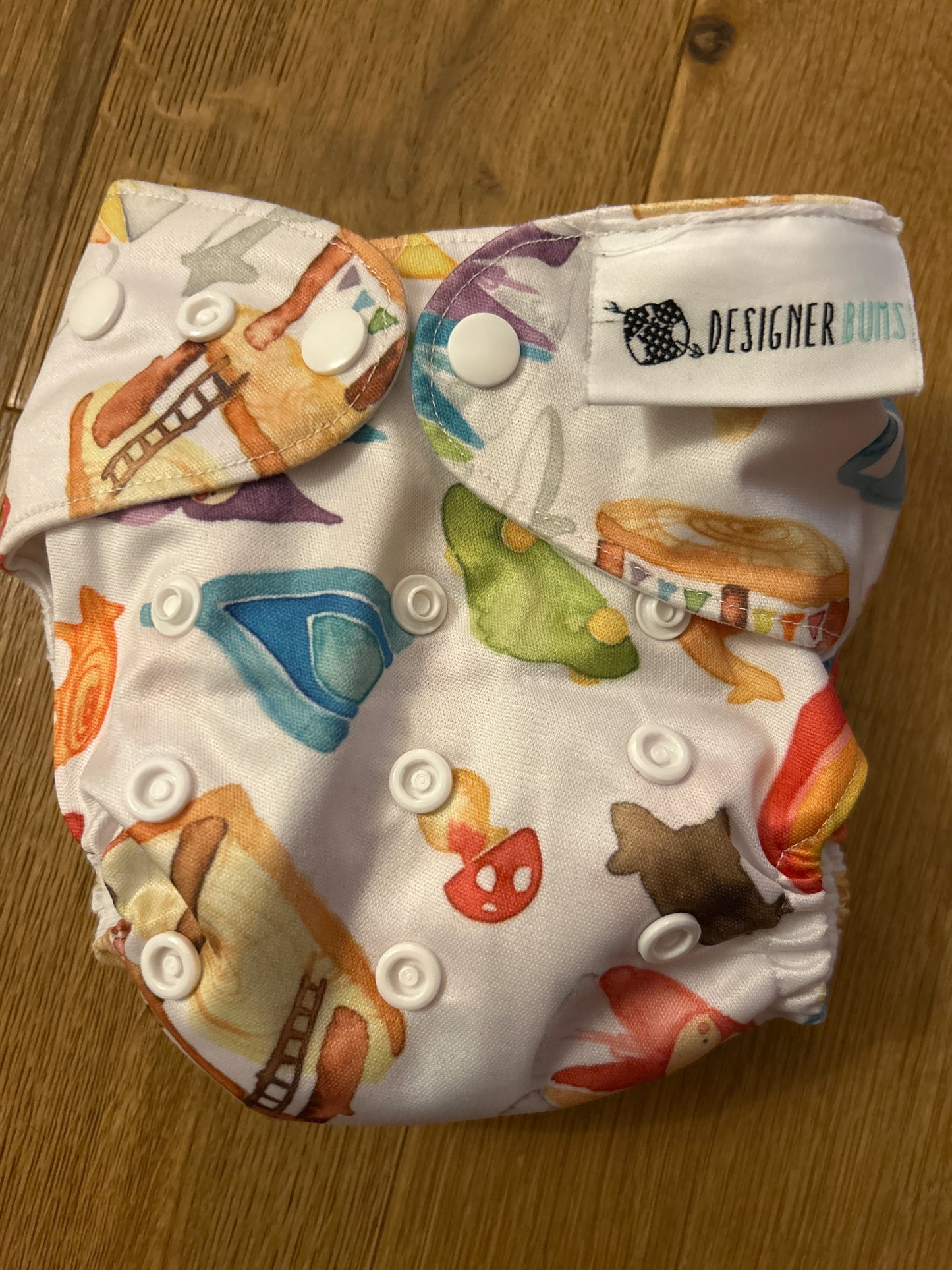 Designer bums pocket nappy (098)