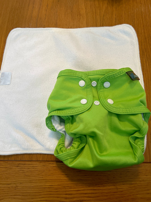 Little Lamb pocket nappy with trifold insert size 2 (003)