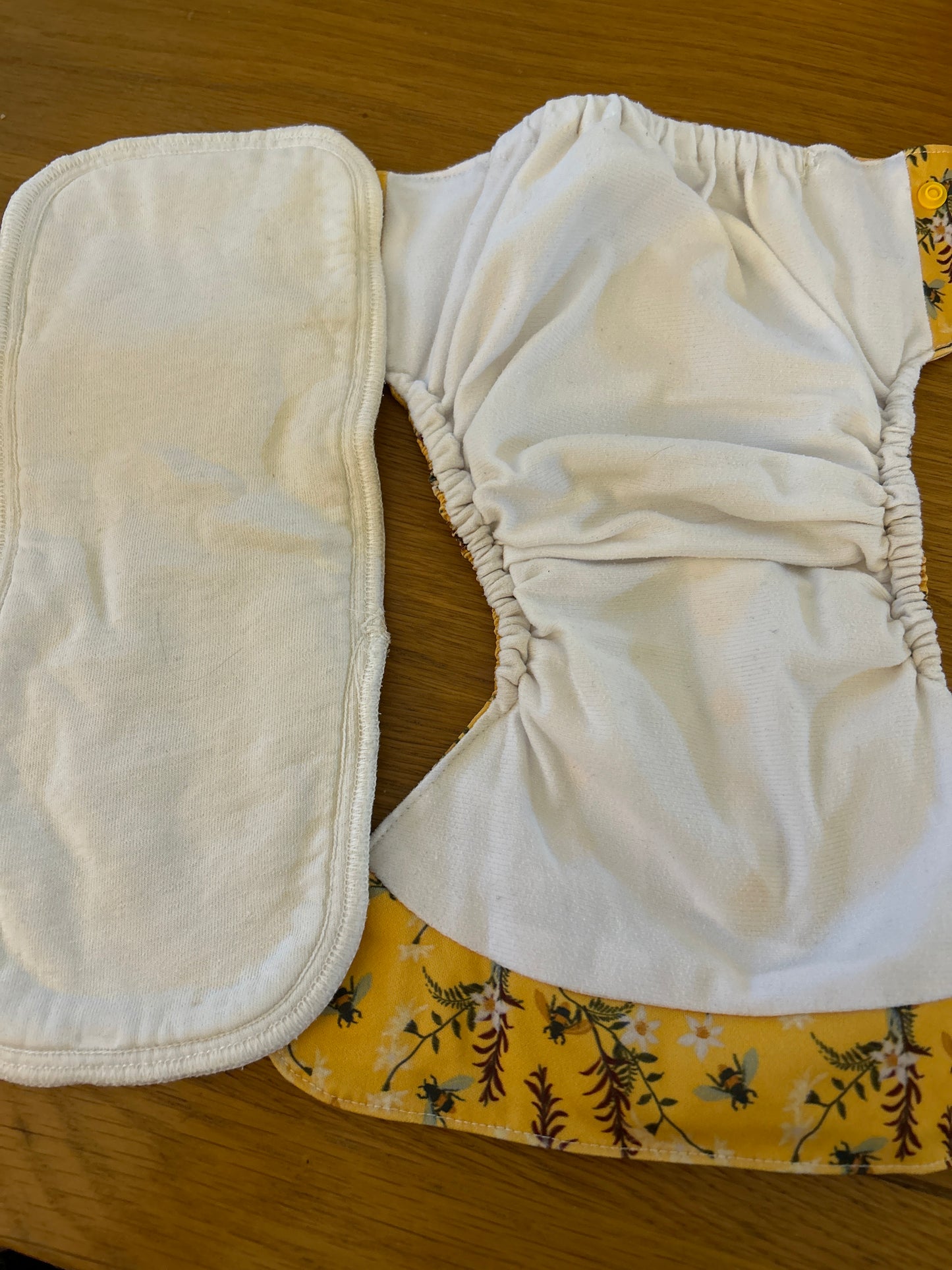 Petite Crowne one size pocket nappy with inserts (092)