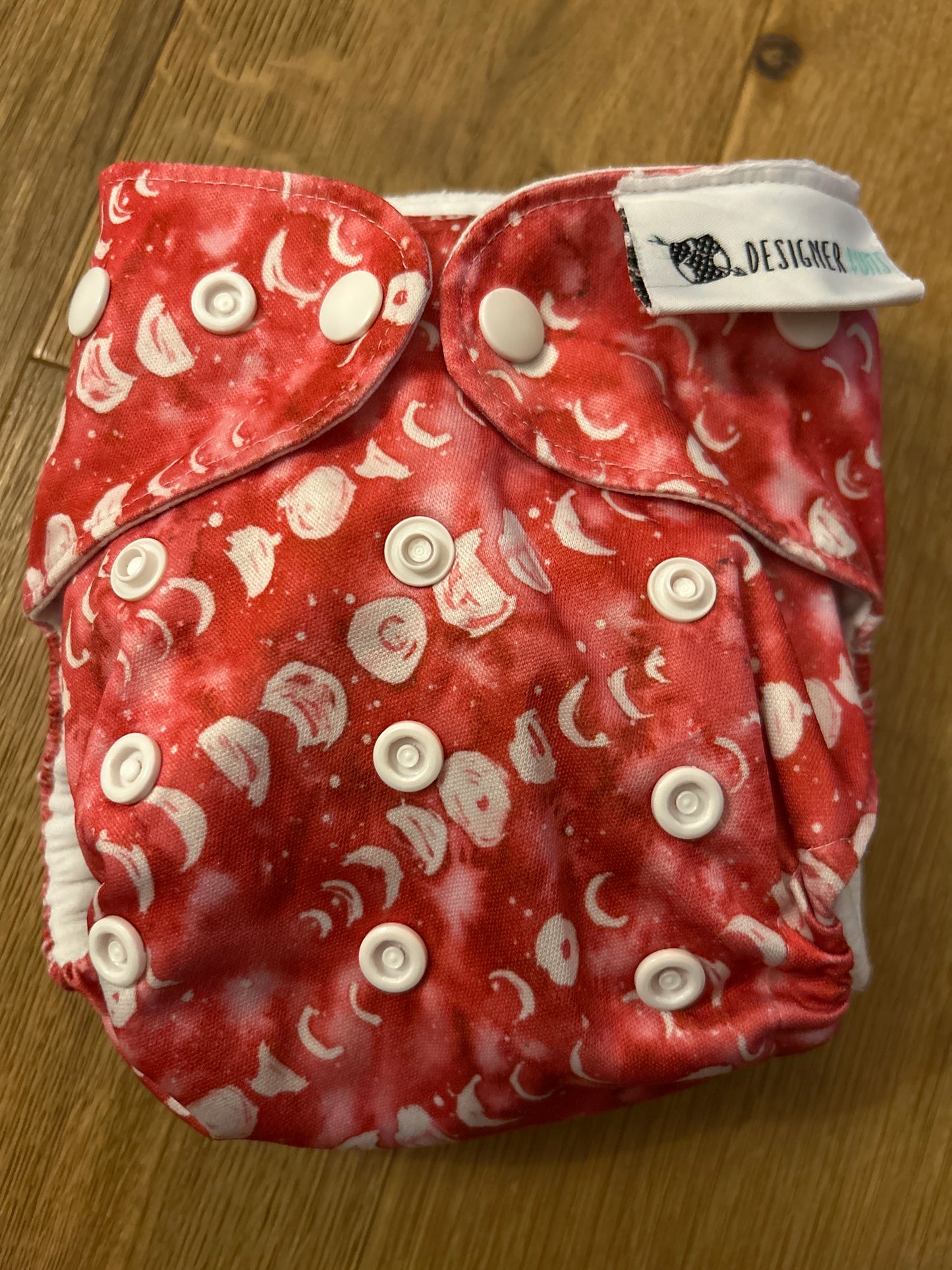 Designer bums pocket nappy (098)