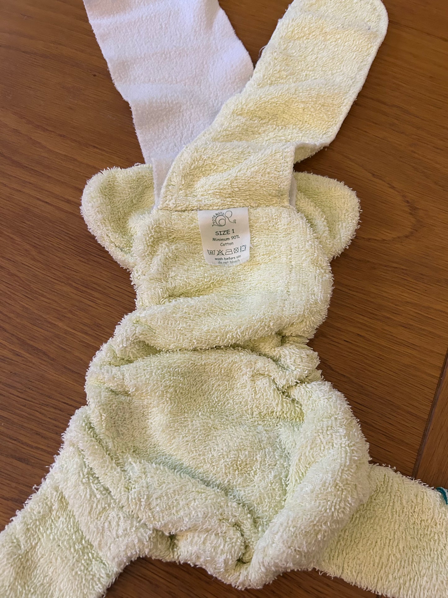 TotsBots  - Fitted Nappy size 1 (094)