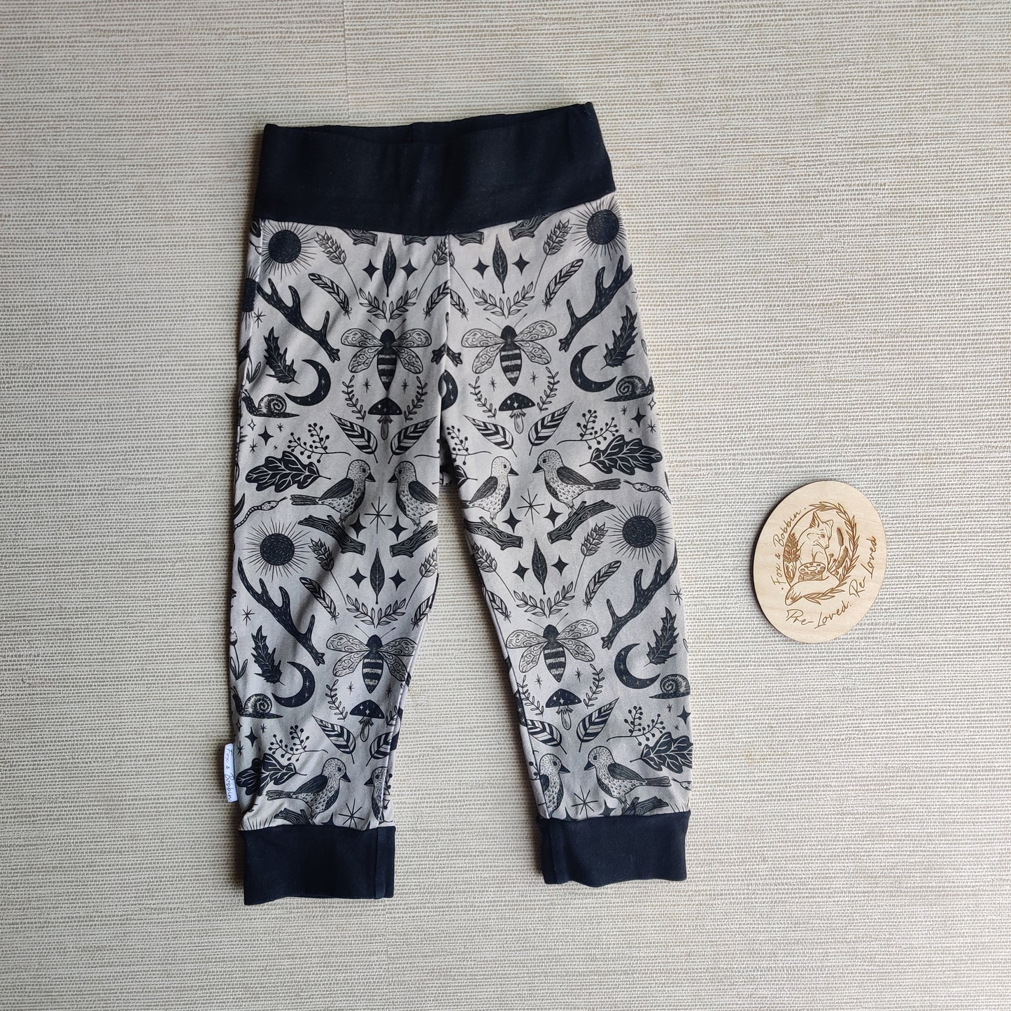 Woodlandala leggings age 1 EUC. Fox & Bobbin Preloved cloth friendly clothing