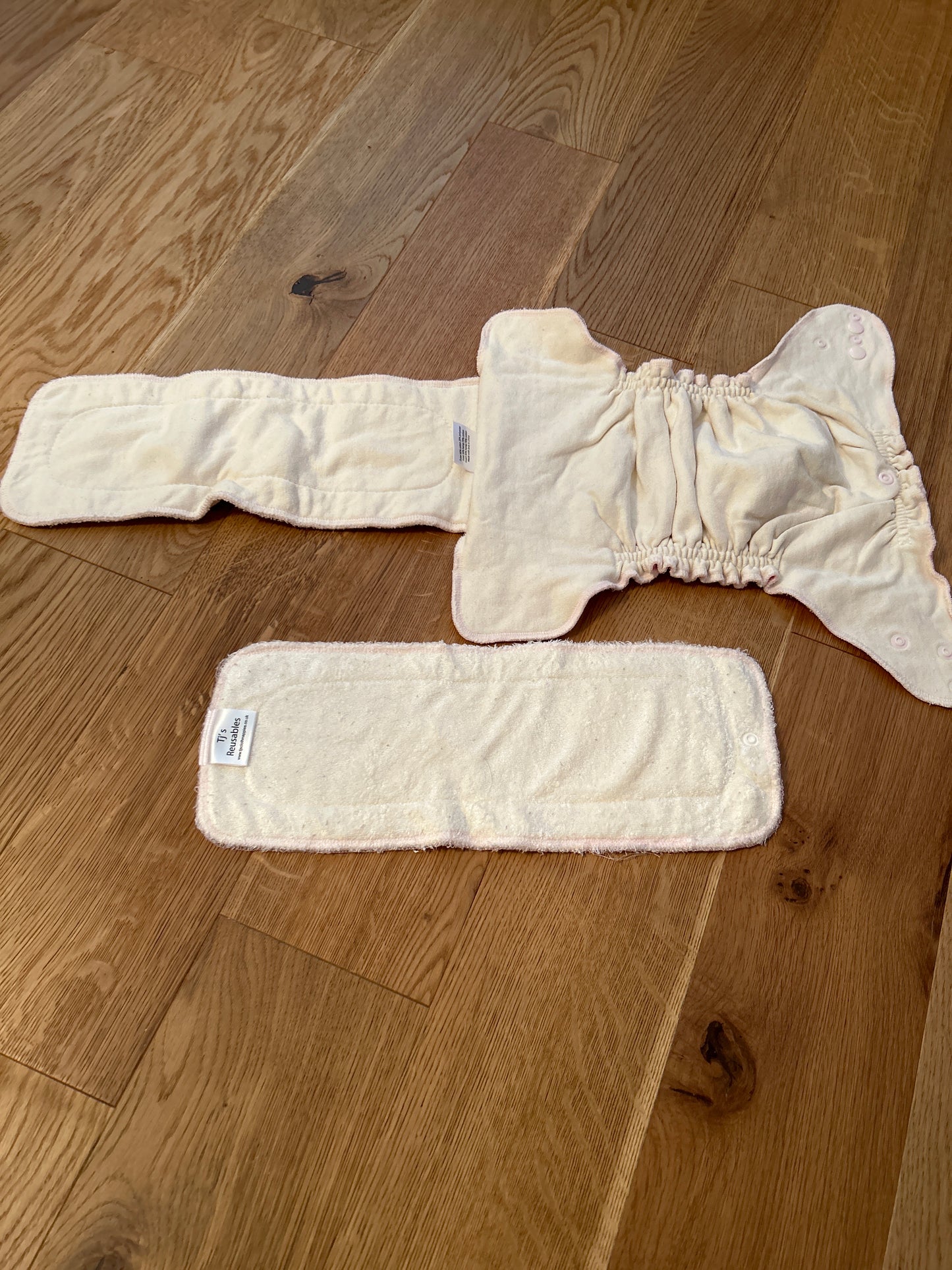 TJs fitted nappy with insert (072)