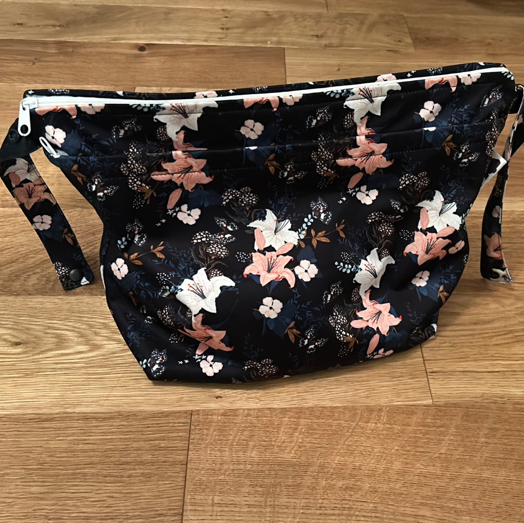 Bear Bott reusable nappy pram bag (accessories; 003)